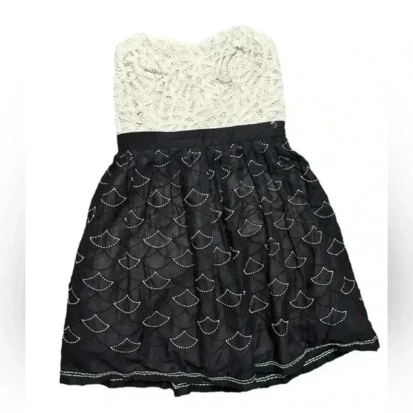 NWT Anthropologie Meadow Rue Womens 8 Lace Dress Black Ivory Strapless - Picture 2 of 9